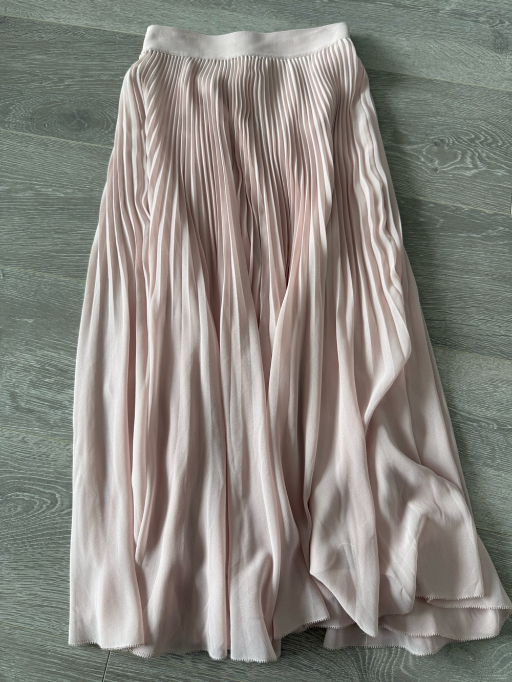 Aritzia Twirl Pleated Skirt
